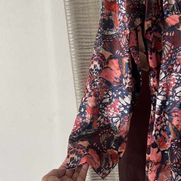 butterfly ruched satin print dress - Picture 4 of 7